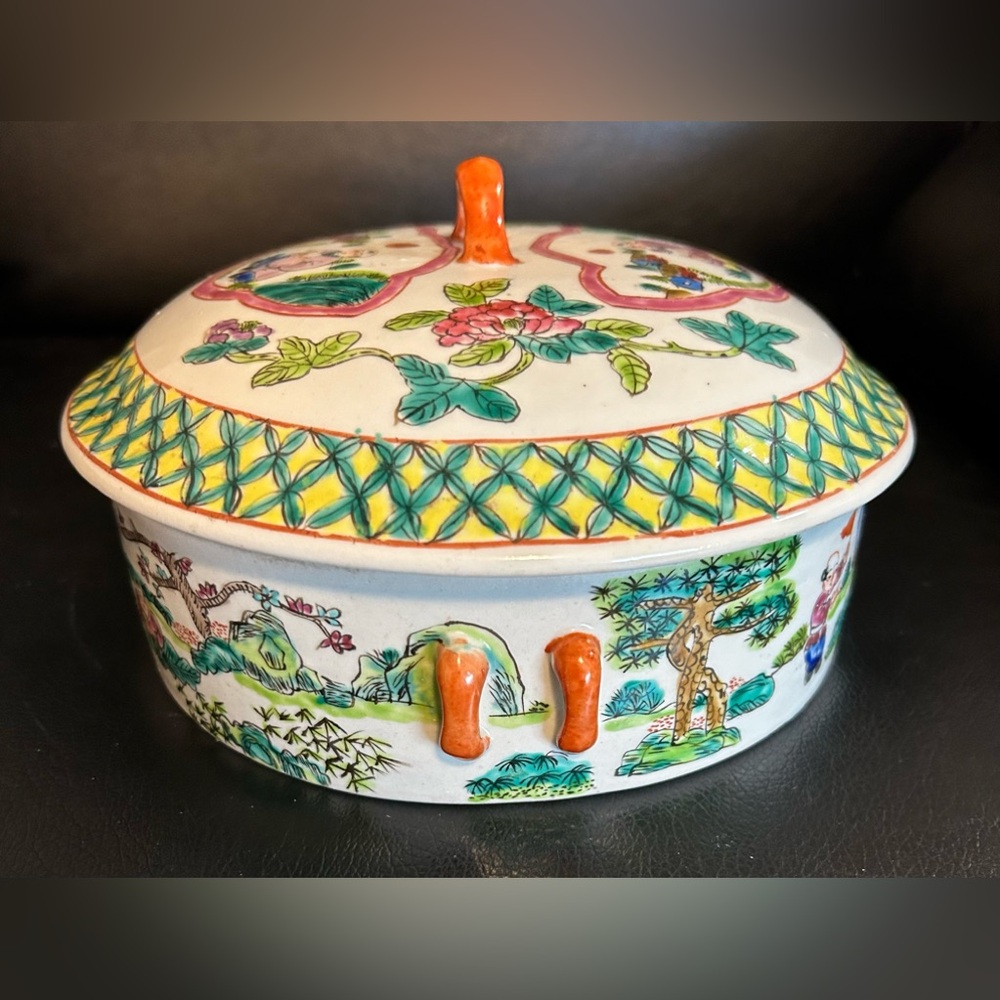 Vintage Chinese Famille Rose Porcelain Bowl With Lid - Picture 2 of 16